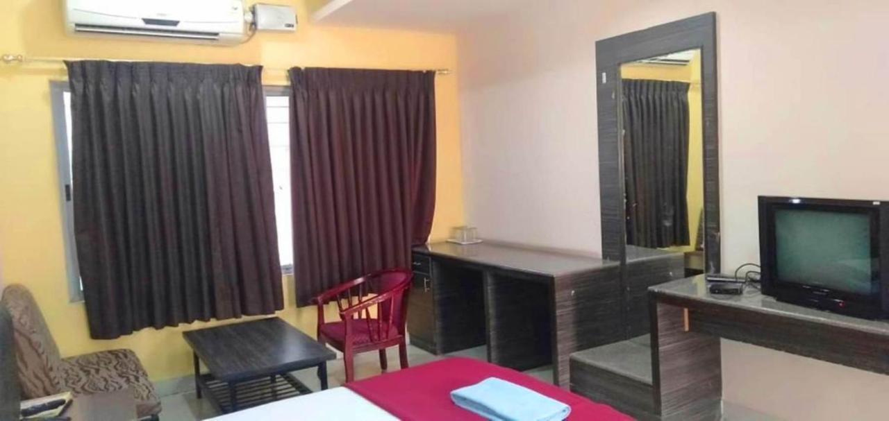 Iroomz Hoysala Residency Bellary Eksteriør bilde
