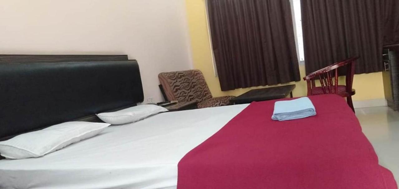 Iroomz Hoysala Residency Bellary Eksteriør bilde