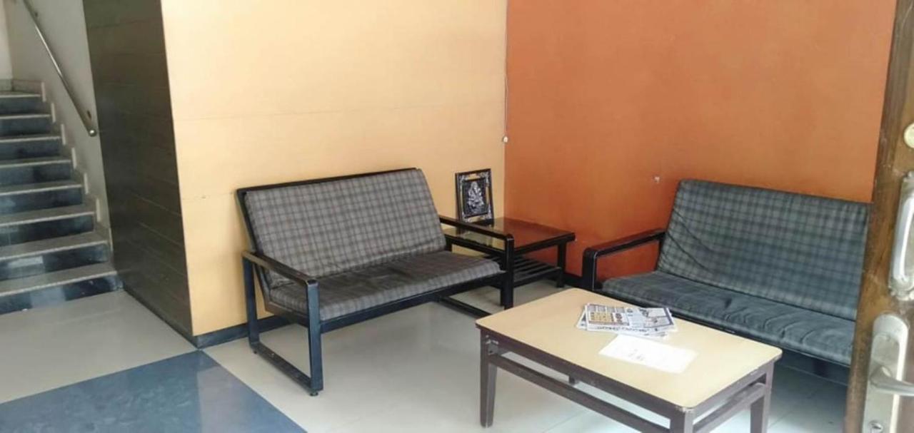 Iroomz Hoysala Residency Bellary Eksteriør bilde