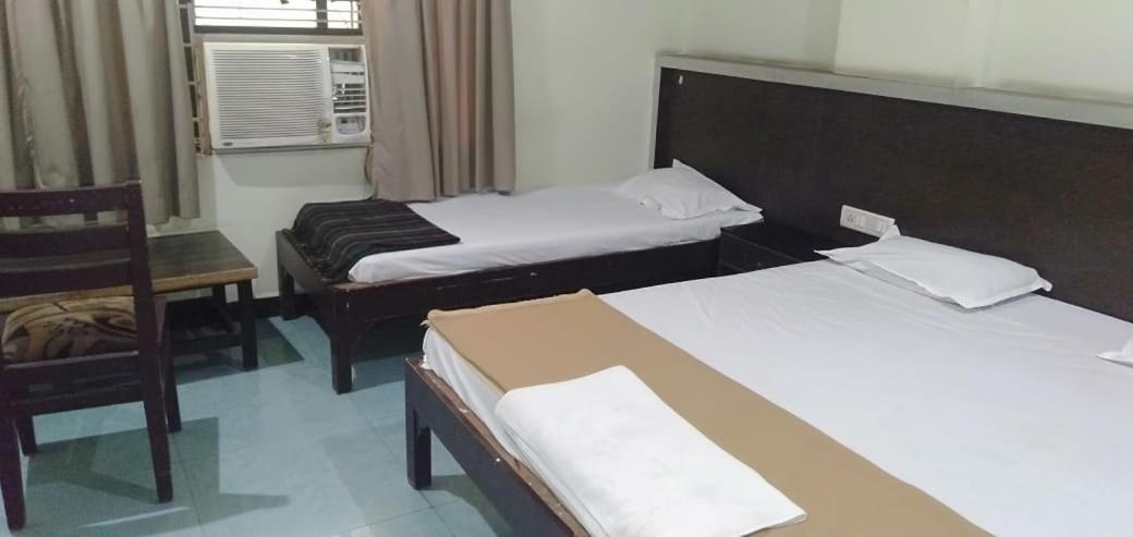 Iroomz Hoysala Residency Bellary Eksteriør bilde